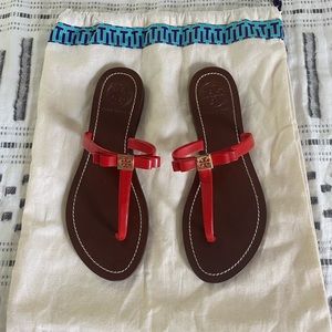 🛎️ Clearance Tory Burch Poppy Red Leighanne Flat Thong Patent Saffiano Size 6